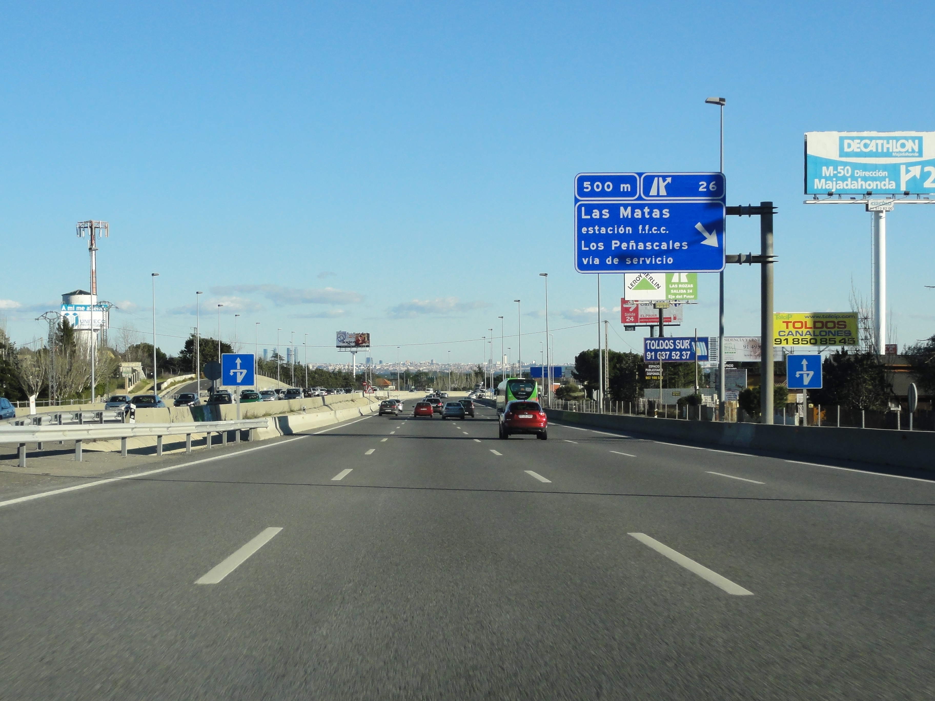 Espanha admite “erro” e recua na decisão de exigir testes COVID-19 na fronteira