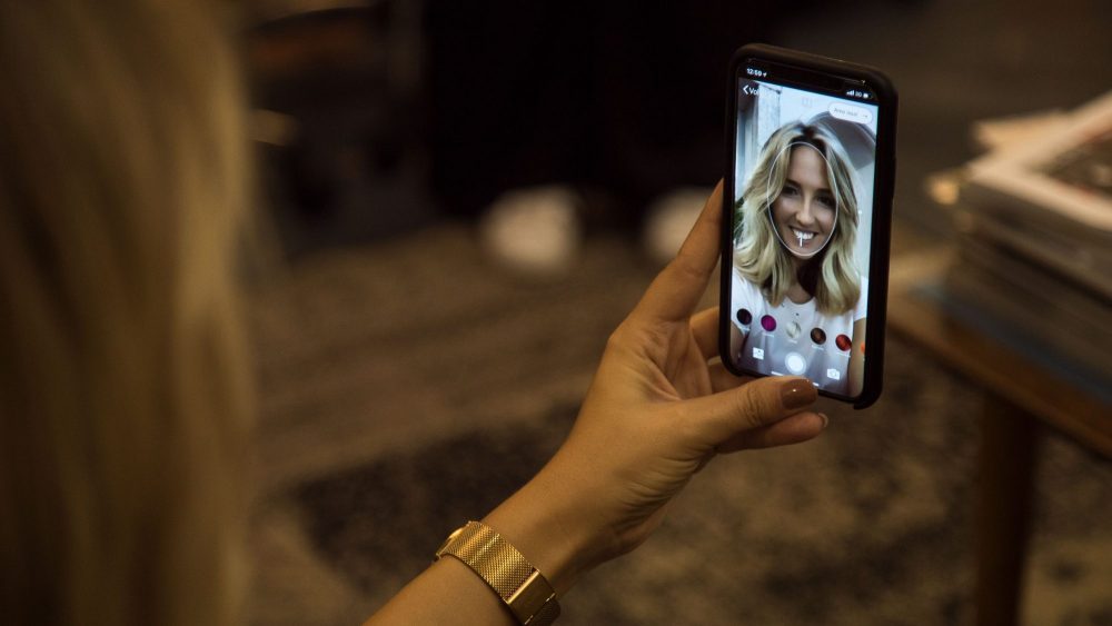 Style My Hair. Como eu uso esta app para ver se uma cor de cabelo me fica bem