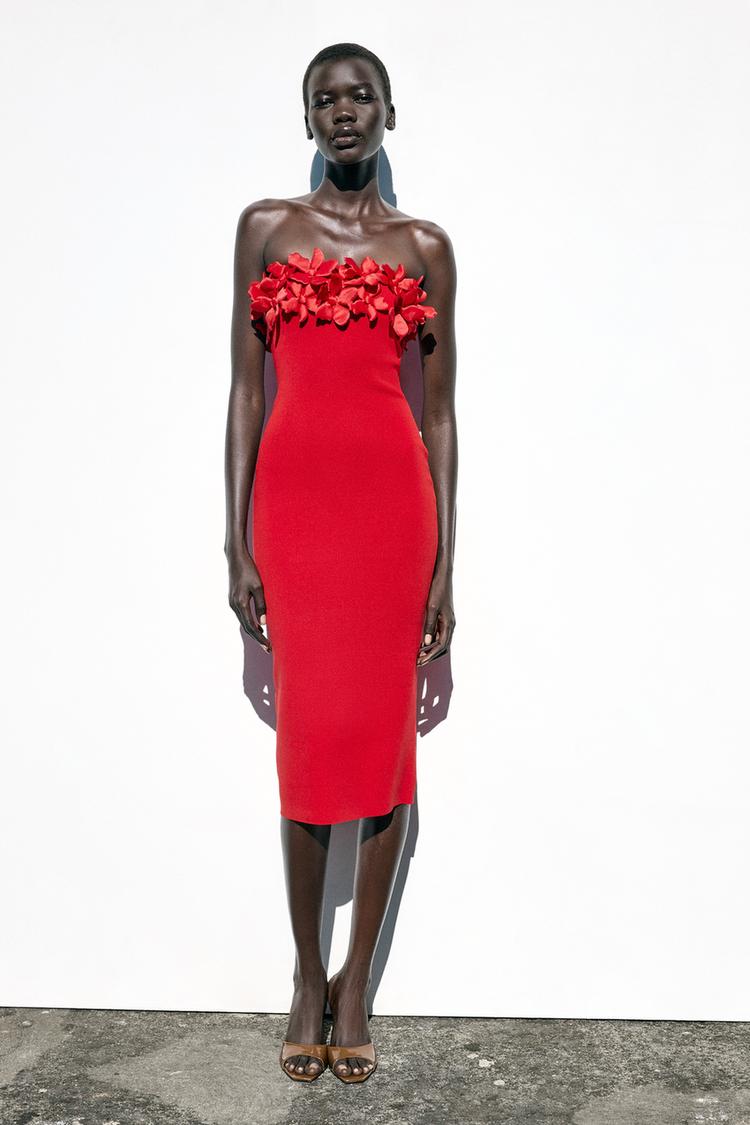 Descubra o vestido da Zara com um tom de vermelho que está a deslumbrar o TikTok