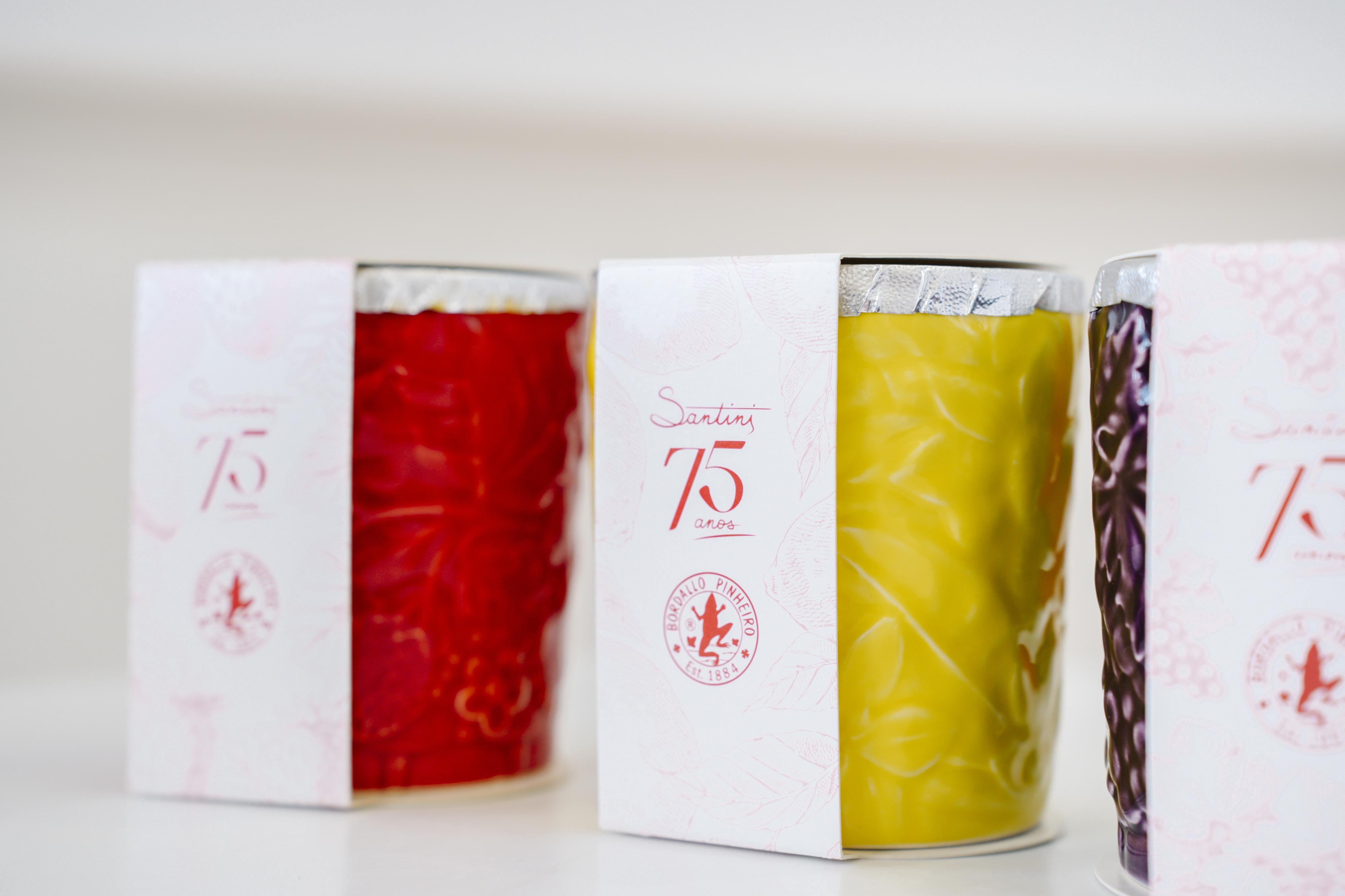 Adeus, cone. Olá, copo cheio de pinta da Bordallo Pinheiro. Santini lança gama de aniversário