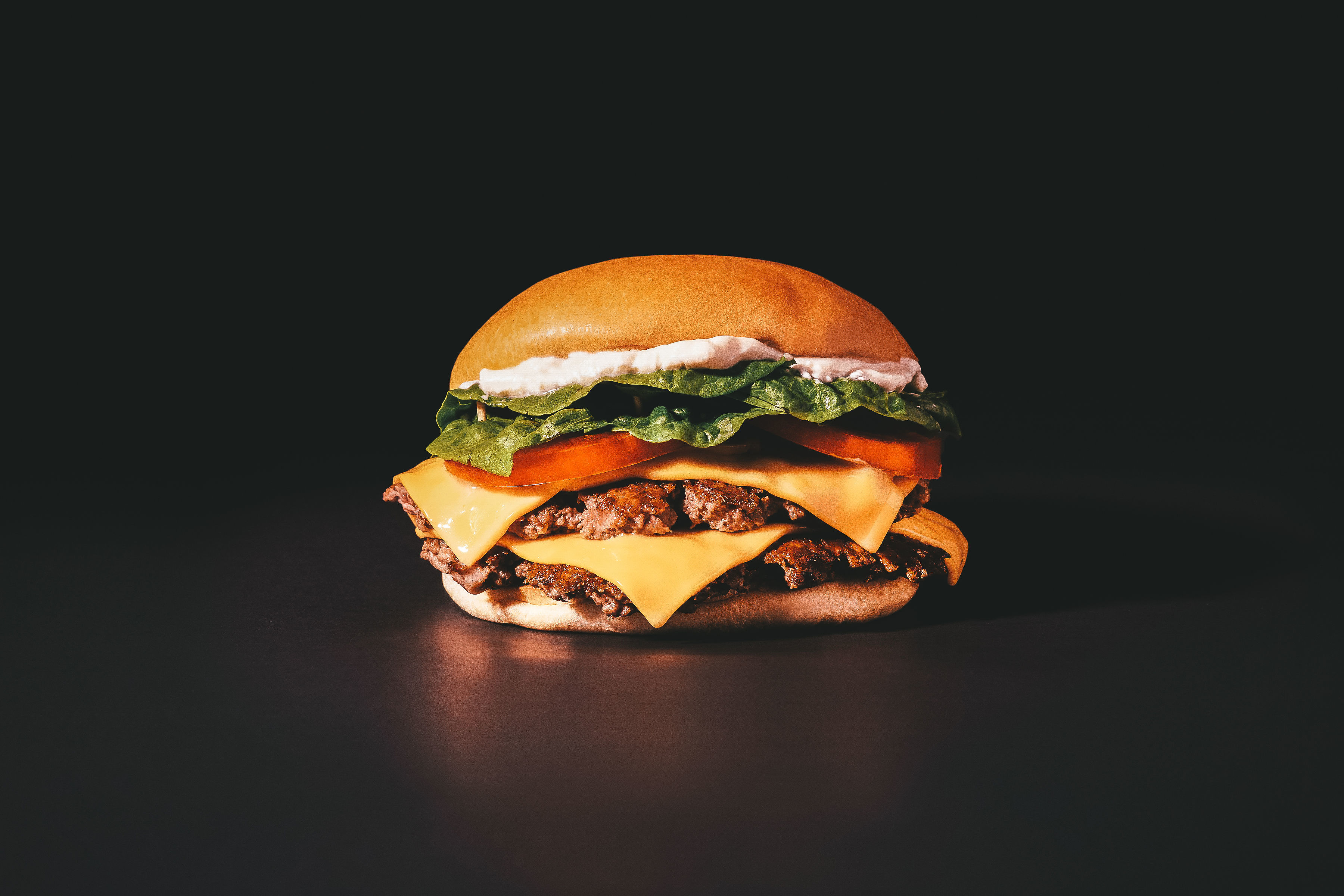 Corra para o areal. No próximo sábado, há hambúrgueres grátis nas praias de Cascais