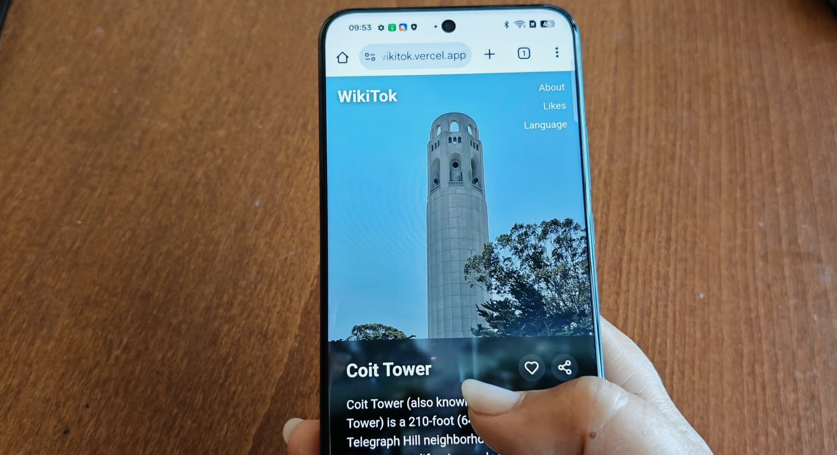 WikiTok oferece scroll infinito e viciante na base de conhecimento da Wikipedia