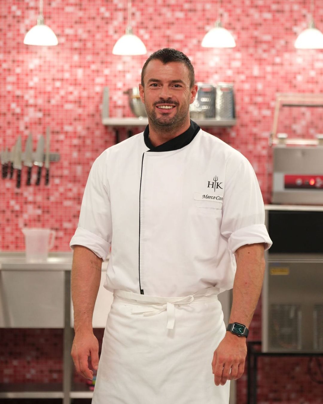 Marco Costa foi o vencedor do “Hell’s Kitchen Famosos”. Veja estas 19 fotos do pasteleiro