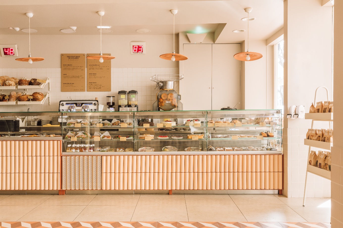 Tem uns milhões para gastar? A Padaria Portuguesa está à venda