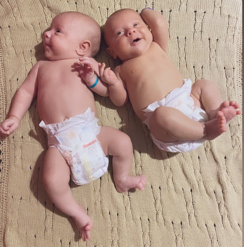 Mãe teve de pedir ajuda à polícia para conseguir distinguir os filhos gémeos