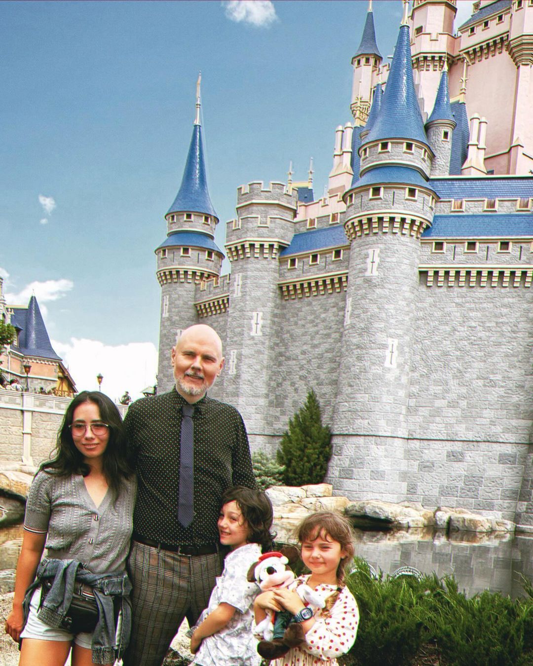 The Smashing Pumpkins estão de regresso a Portugal. Conheça a família fofa do vocalista Billy Corgan