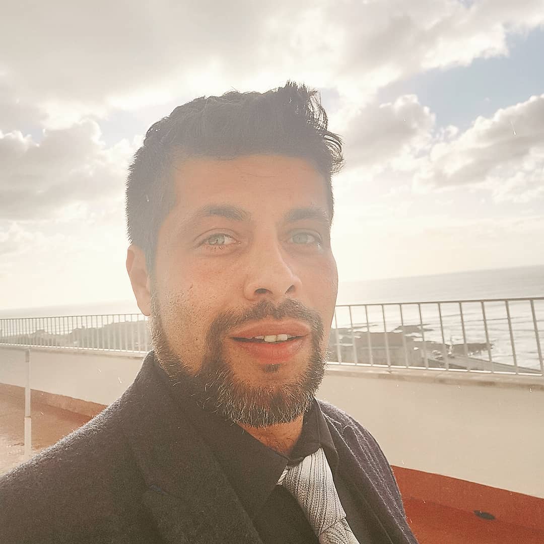 Humorista português morre em Inglaterra. Ricardo Vilão lutava há vários anos com problemas de saúde mental