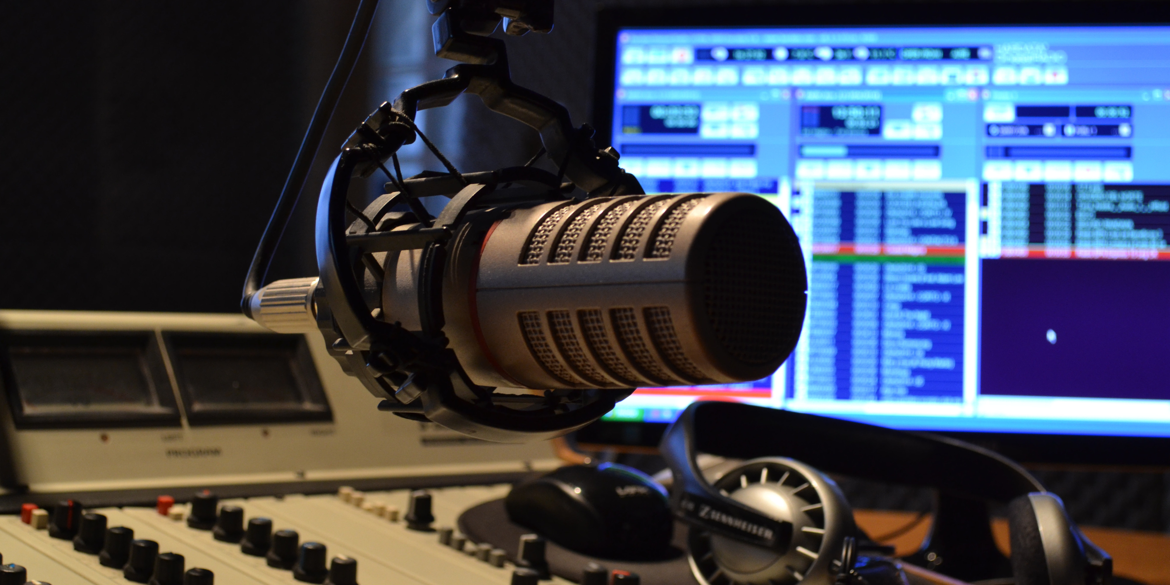 Oiça diferentes rádios europeias e do mundo através do browser de internet