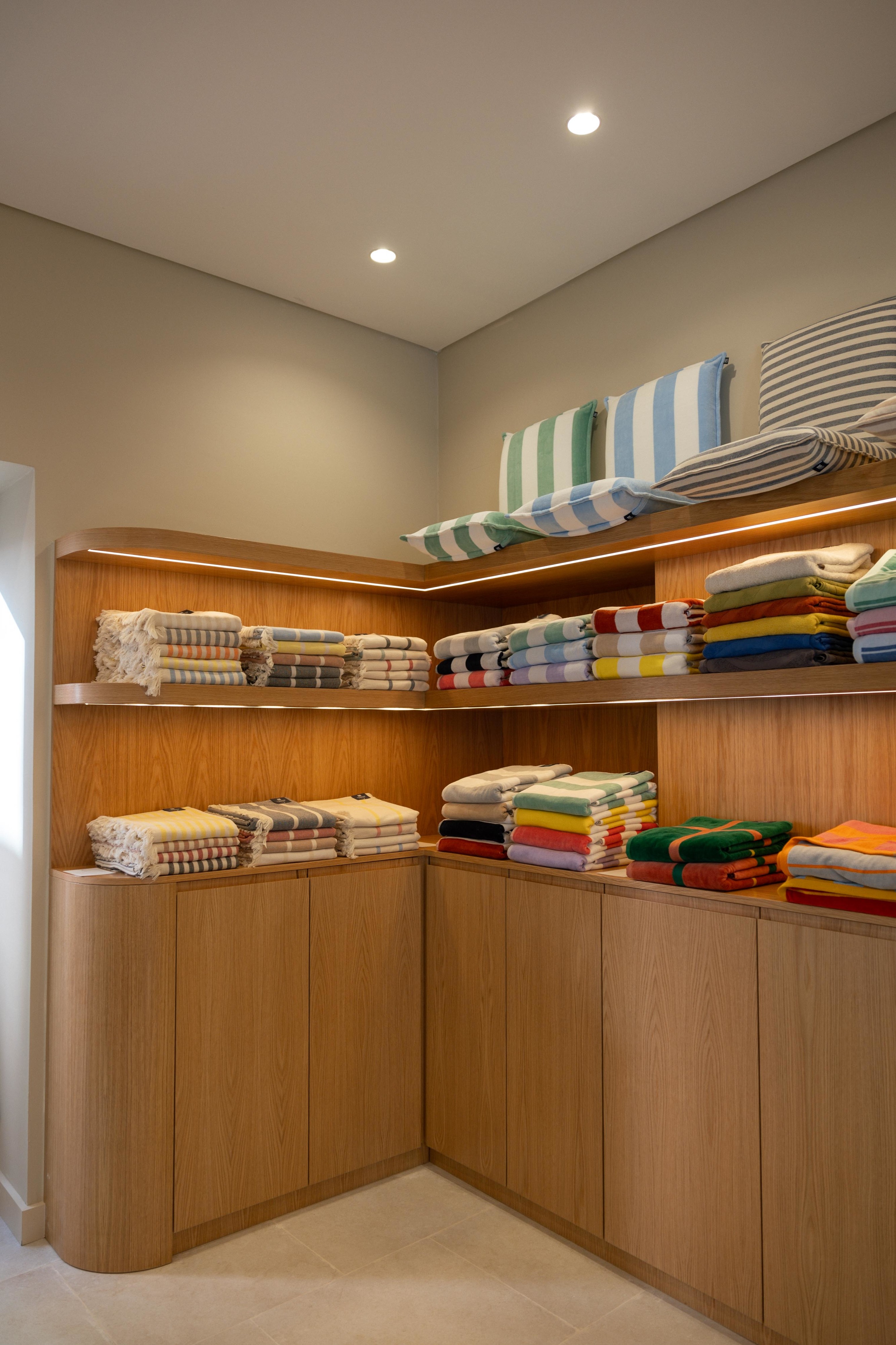 As toalhas mais instagramáveis já têm morada. Torres Novas abre primeira loja em bairro icónico de Lisboa