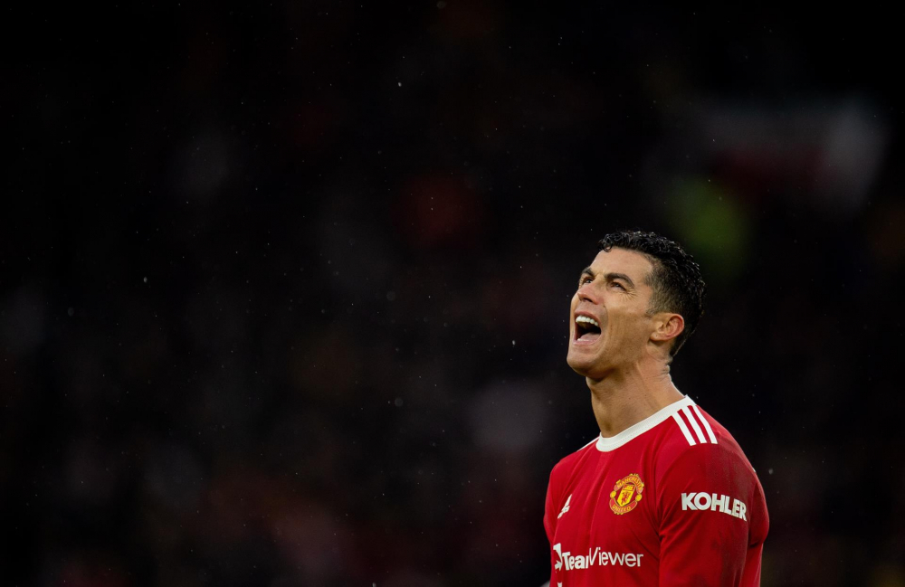 Cristiano Ronaldo já não é jogador do Manchester United. “O clube agradece-lhe”