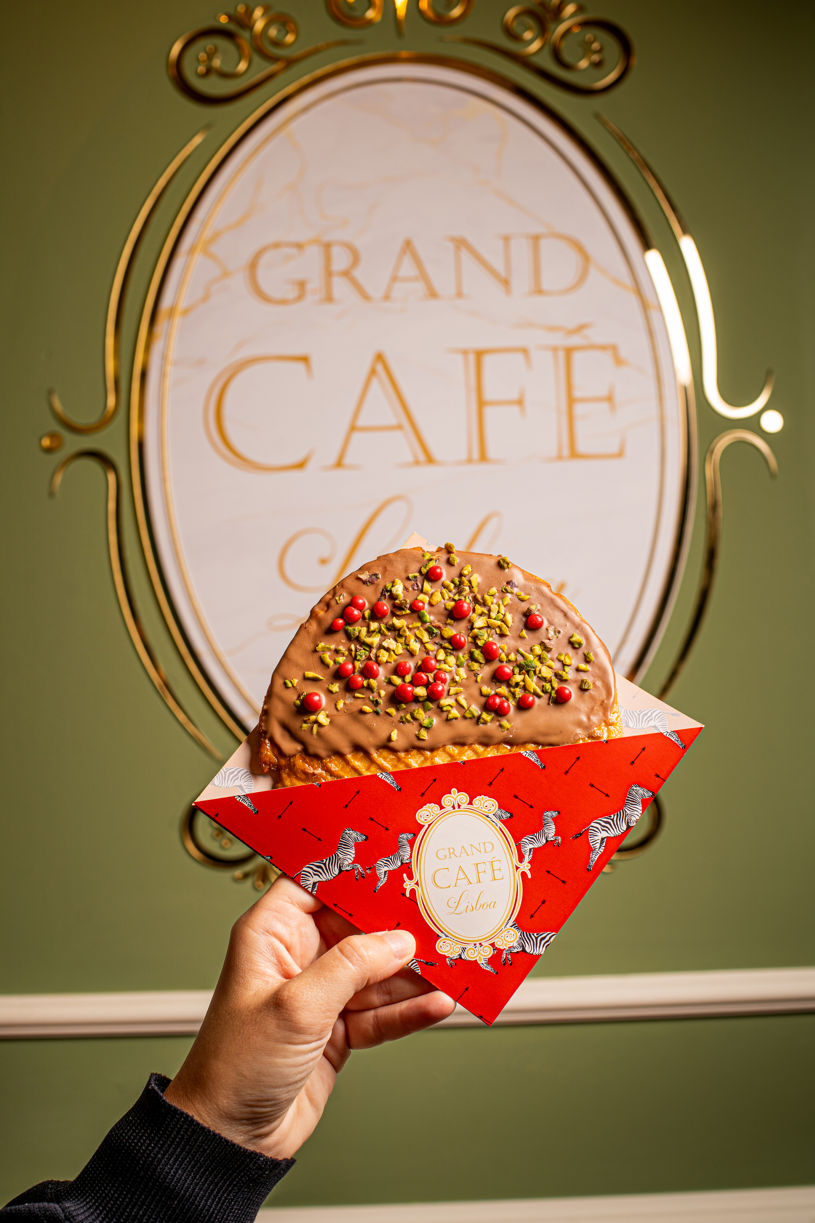 Grand Café Lisboa. O novo spot de Lisboa parece saído de “Bridgerton” (e a comida é digna de realeza)