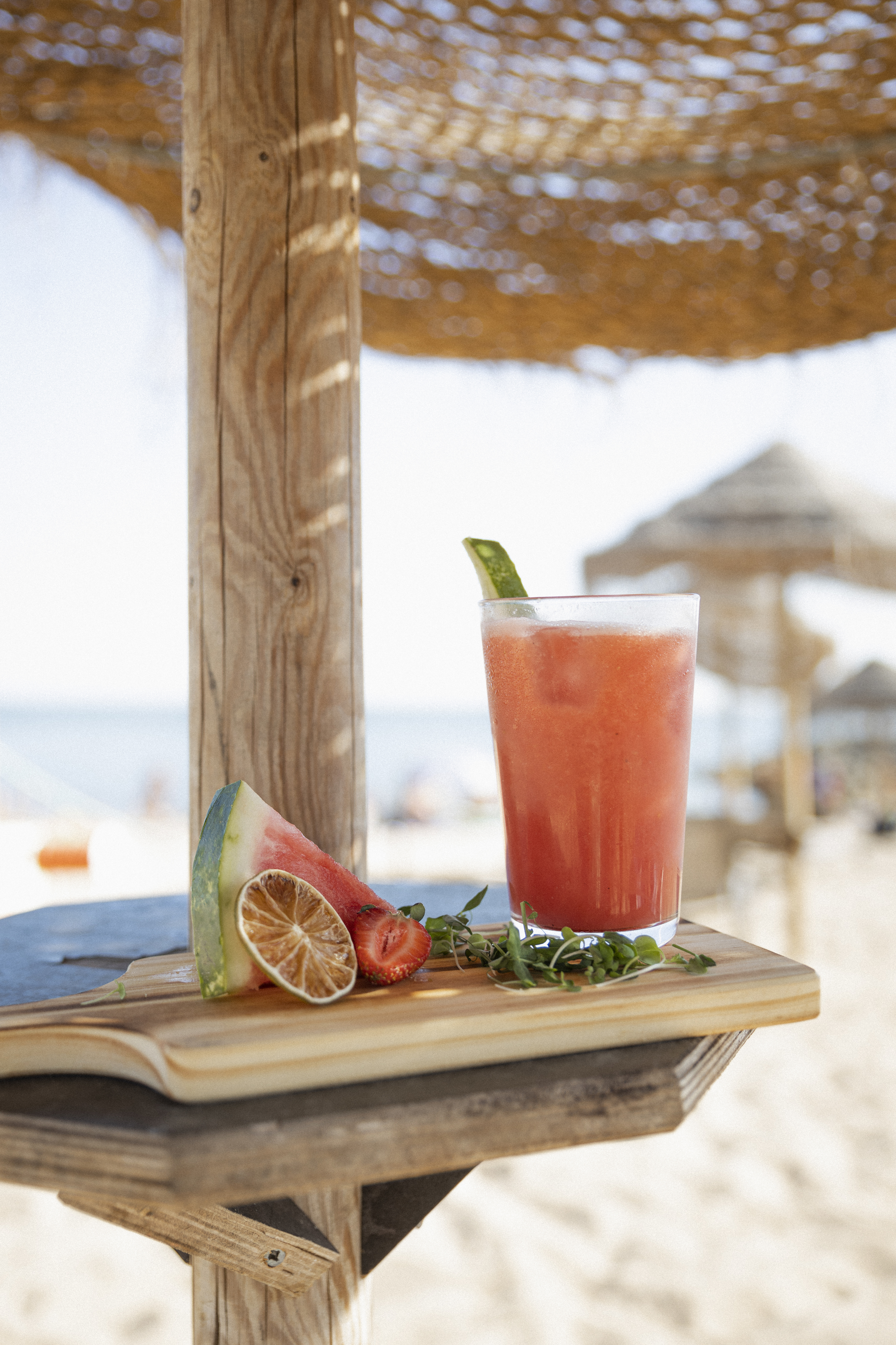 Bahia Beach Club. O novo bar de praia de Caxias está aberto a todos… até aos animais de estimação