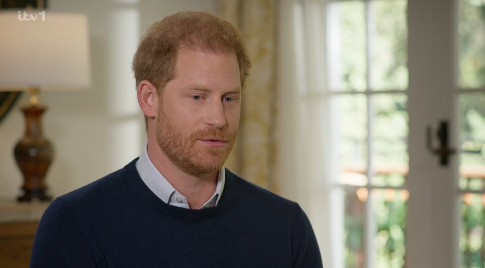 Harry nega ter acusado família real de racismo. Diz que foi “preconceito inconsciente”