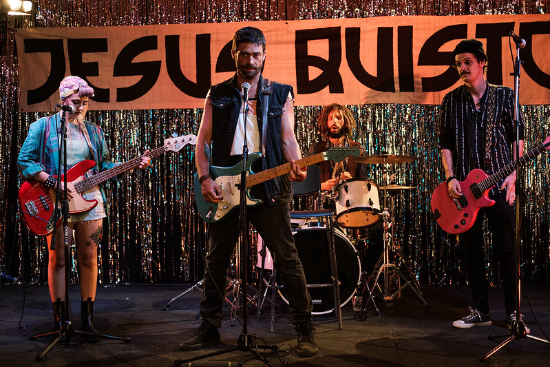 Depois dos D.A.M.A., os Jesus Quisto. Banda da série “Por do Sol” atua nos coliseus em abril