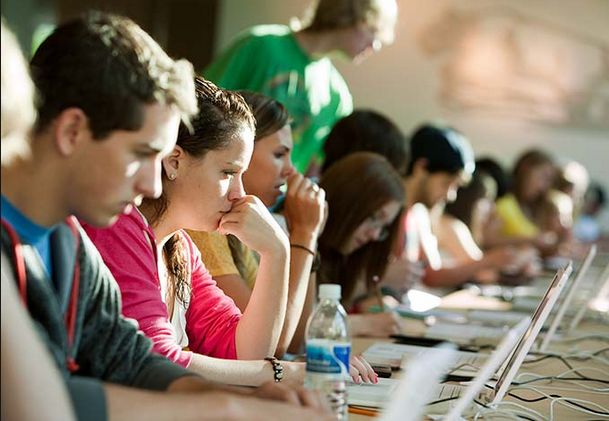 Os filmes de Brad Pitt e de Leonardo DiCaprio para ver (ou rever) na Netflix