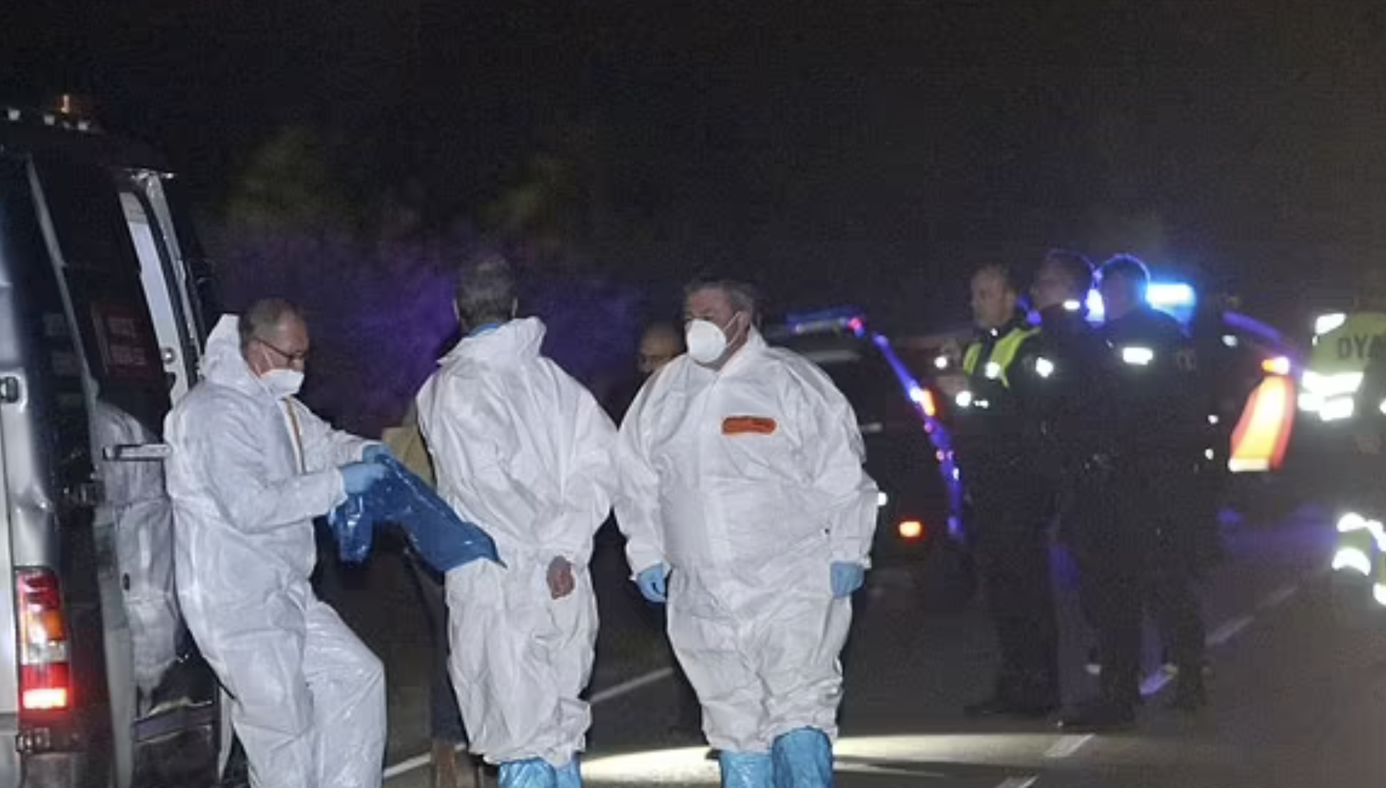 Adolescente de 15 anos mata os pais e o irmão de 10 a tiro por ter ficado de castigo por ter más notas