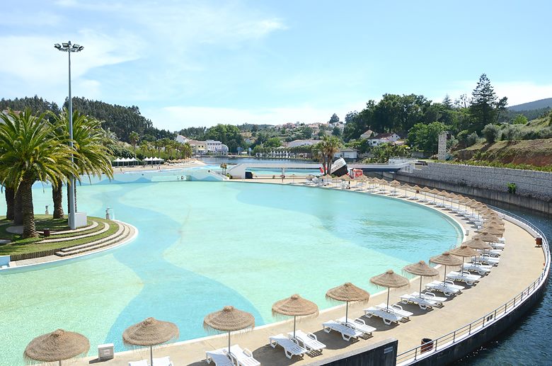 Piscina de ondas com quase 1 km de extensão vai reabrir este sábado perto de Leiria