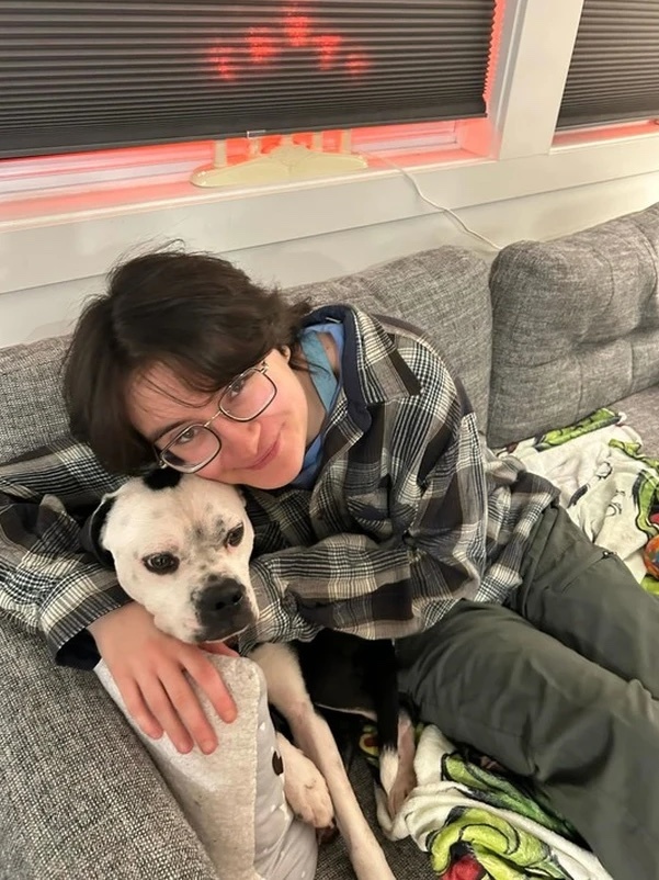 Cão é resgatado um mês depois de desaparecer com a ajuda de hambúrguer da McDonald’s