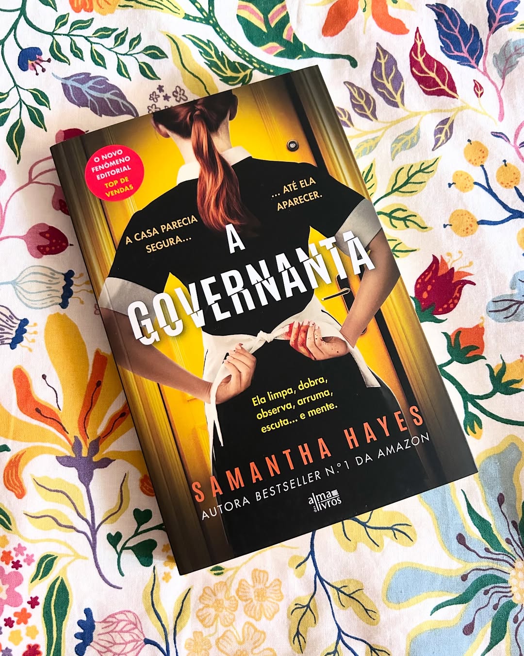 “A Governanta”. O livro que promete transformar o verão (e as tarefas domésticas) em puro suspense