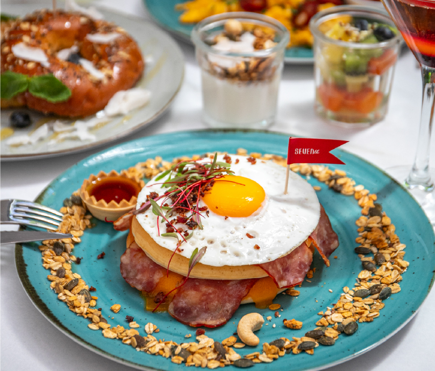 Seventh Brunch chega ao Parque das Nações com menus de almoço por menos de 10€ (e brunch, claro)