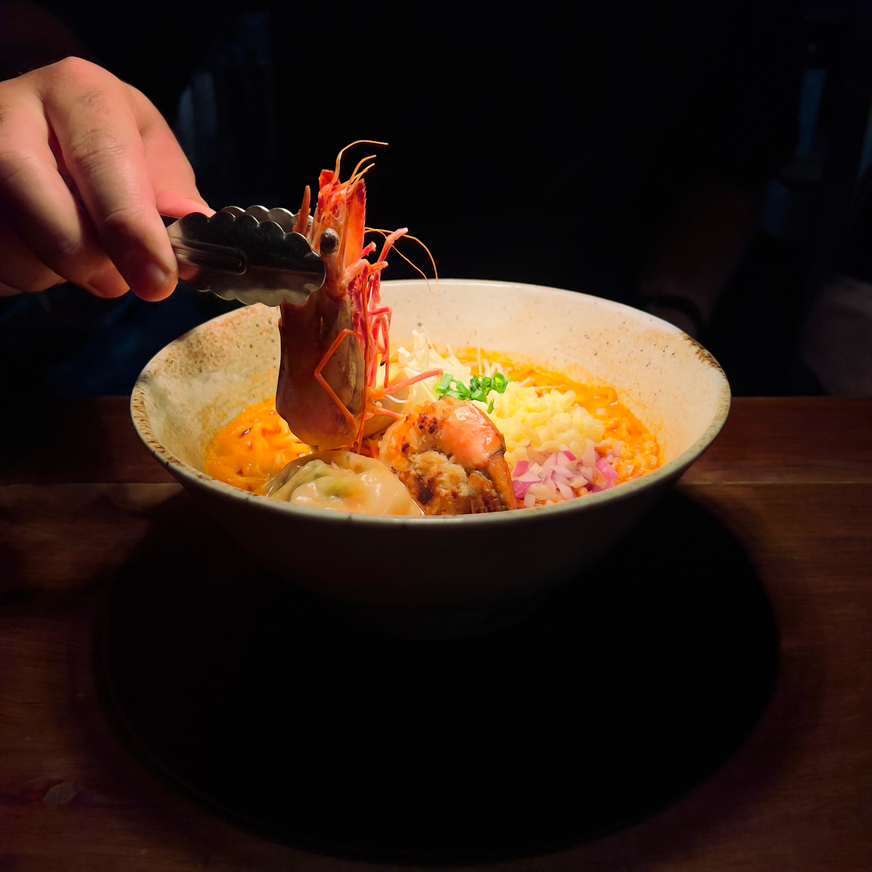 O Koppu Ramen Izakaya tem novidades reconfortantes para o inverno. Saiba quais são