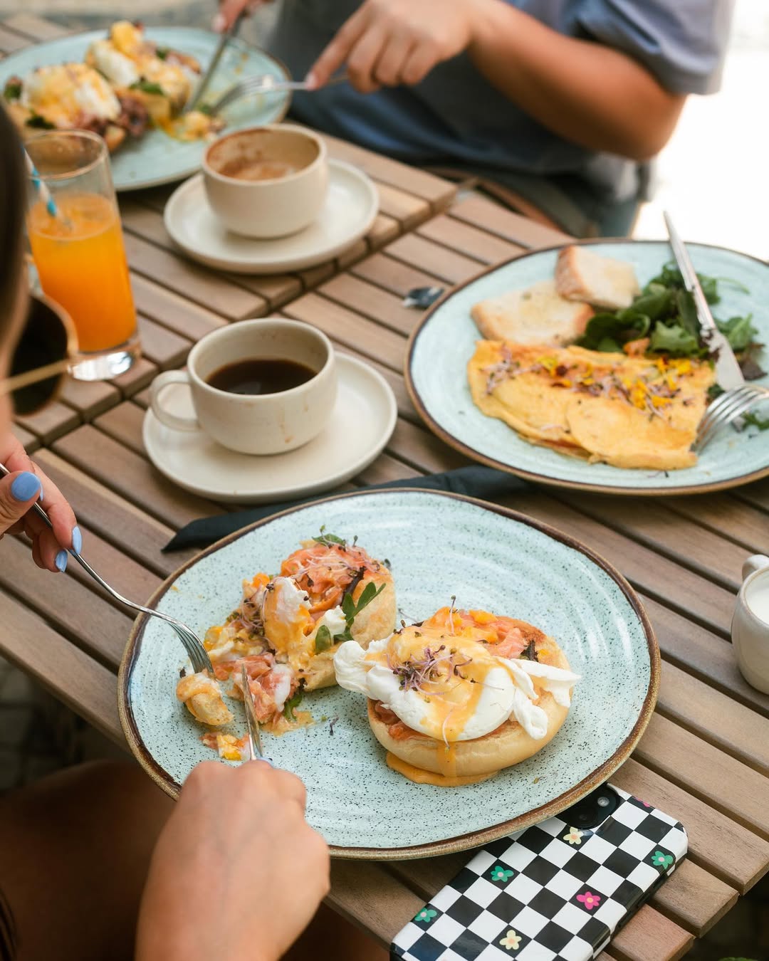 Euphoria Coffee & Brunch. Este novo brunch tem pratos instagramáveis e bagels de ficar a salivar