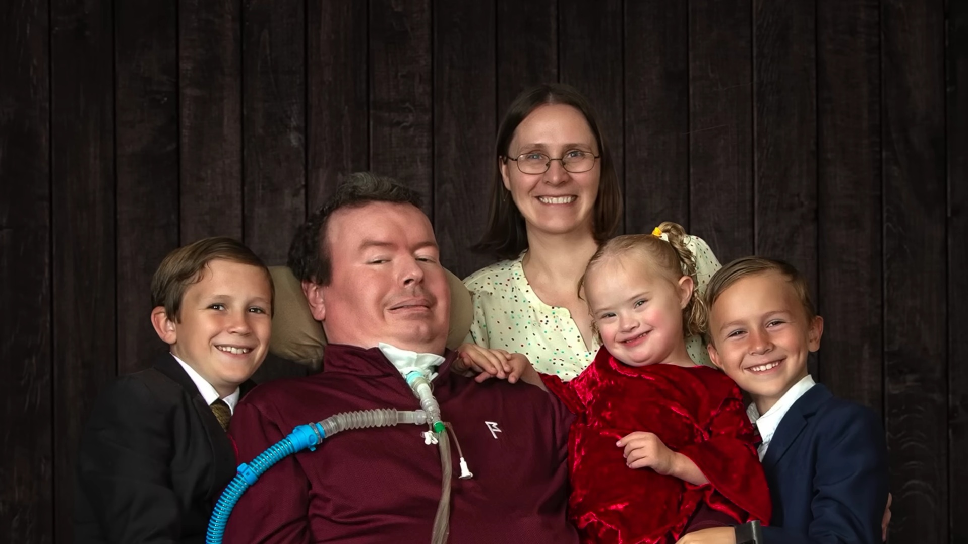 Homem com paralisia usa implante da Neuralink e IA do Grok para comunicar com o mundo