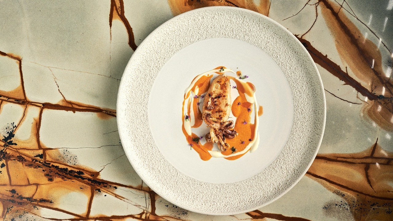 Intemporal. Spot de Miguel Laffan com vista para o mar tem novo menu de degustação que já sabe a Primavera