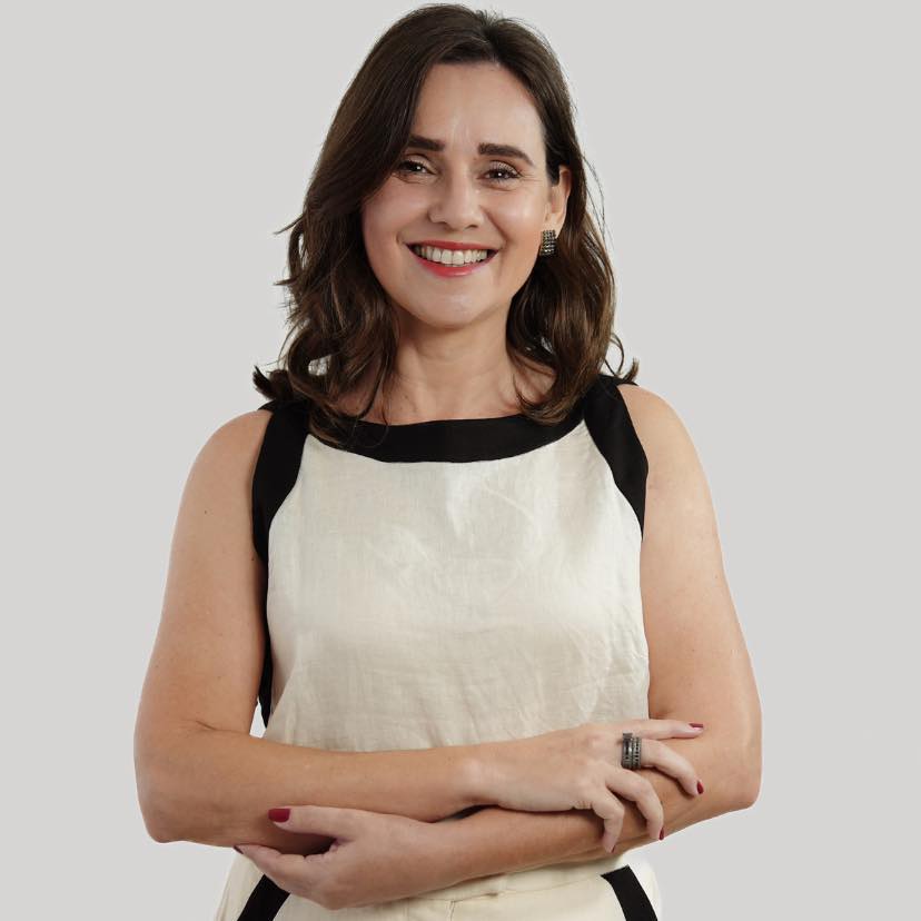 Quem era a portuguesa que morreu na queda de avião no Brasil. Gracinda tinha 48 anos e três filhos