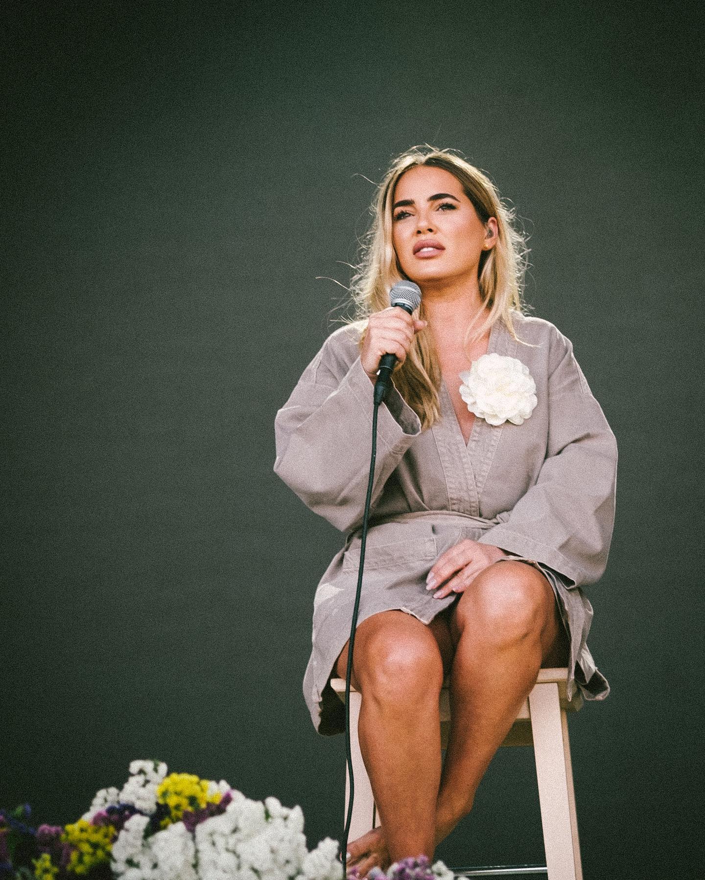 Gisela João abandona concerto a meio em festival dos Açores. Fãs consideram que “desrespeitou o público”