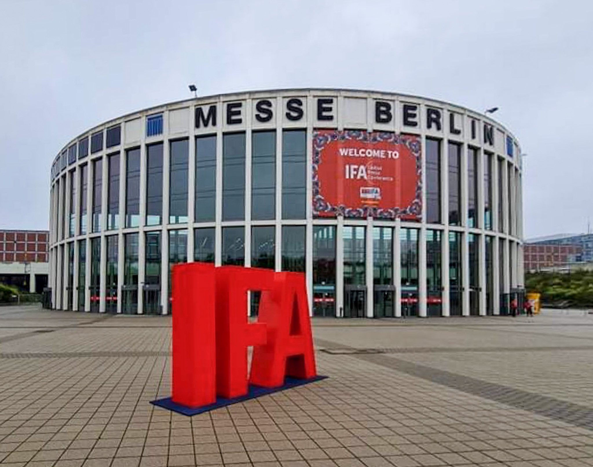 Honor e Hisense assumem mais protagonismo na IFA Berlim. SpaceX e Tesla são estreias na feira