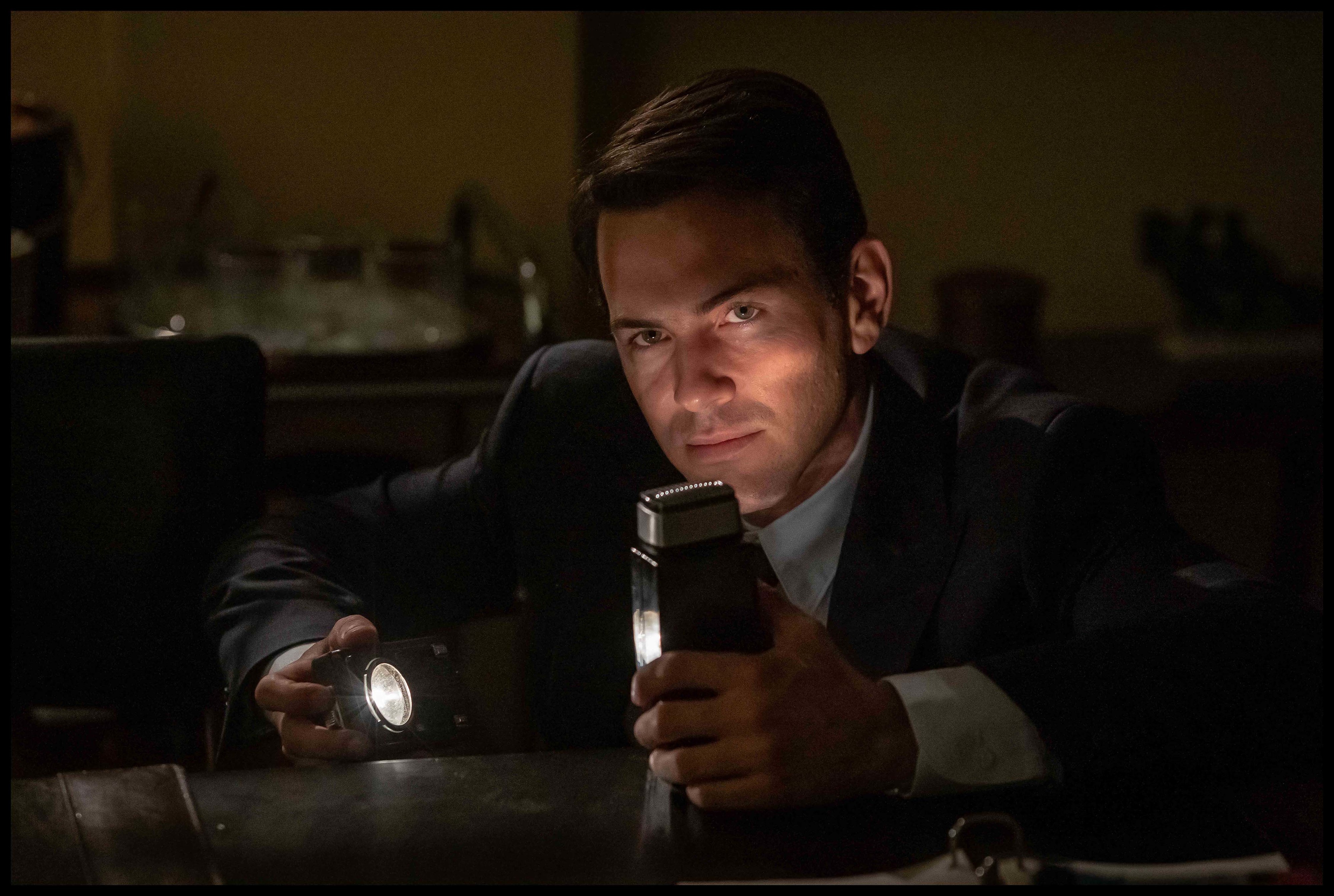 Miguel Nunes é o protagonista de “Glória”, a série portuguesa da Netflix com espiões à mistura