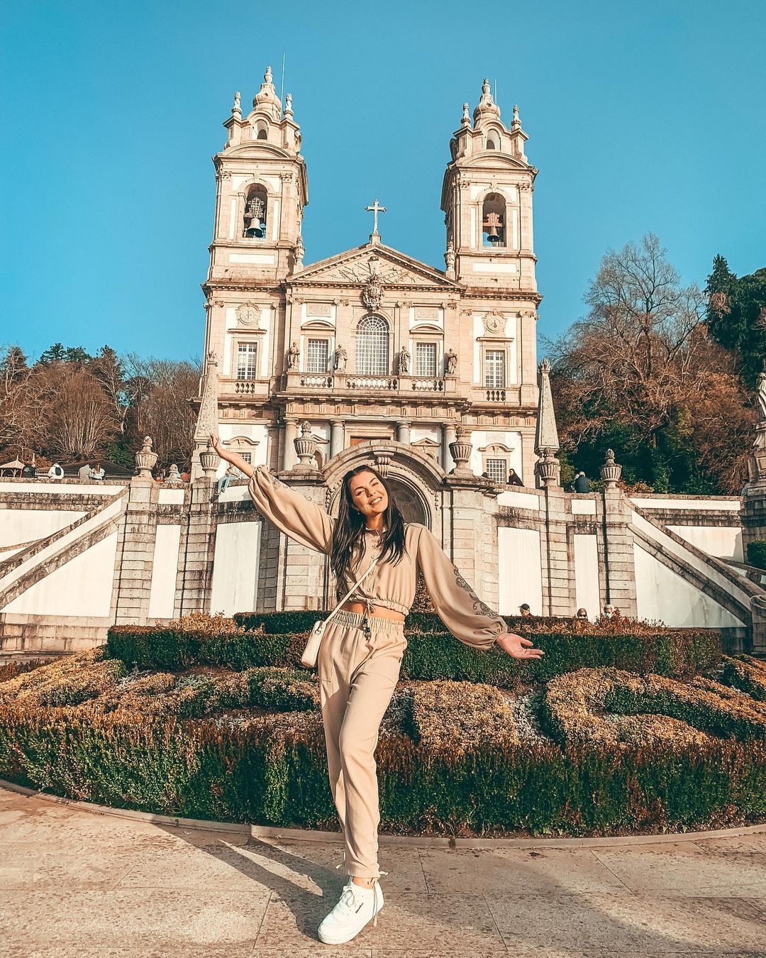 A Miss Brasil mudou-se para Braga e criou uma agência de modelos para ajudar mulheres a serem top models