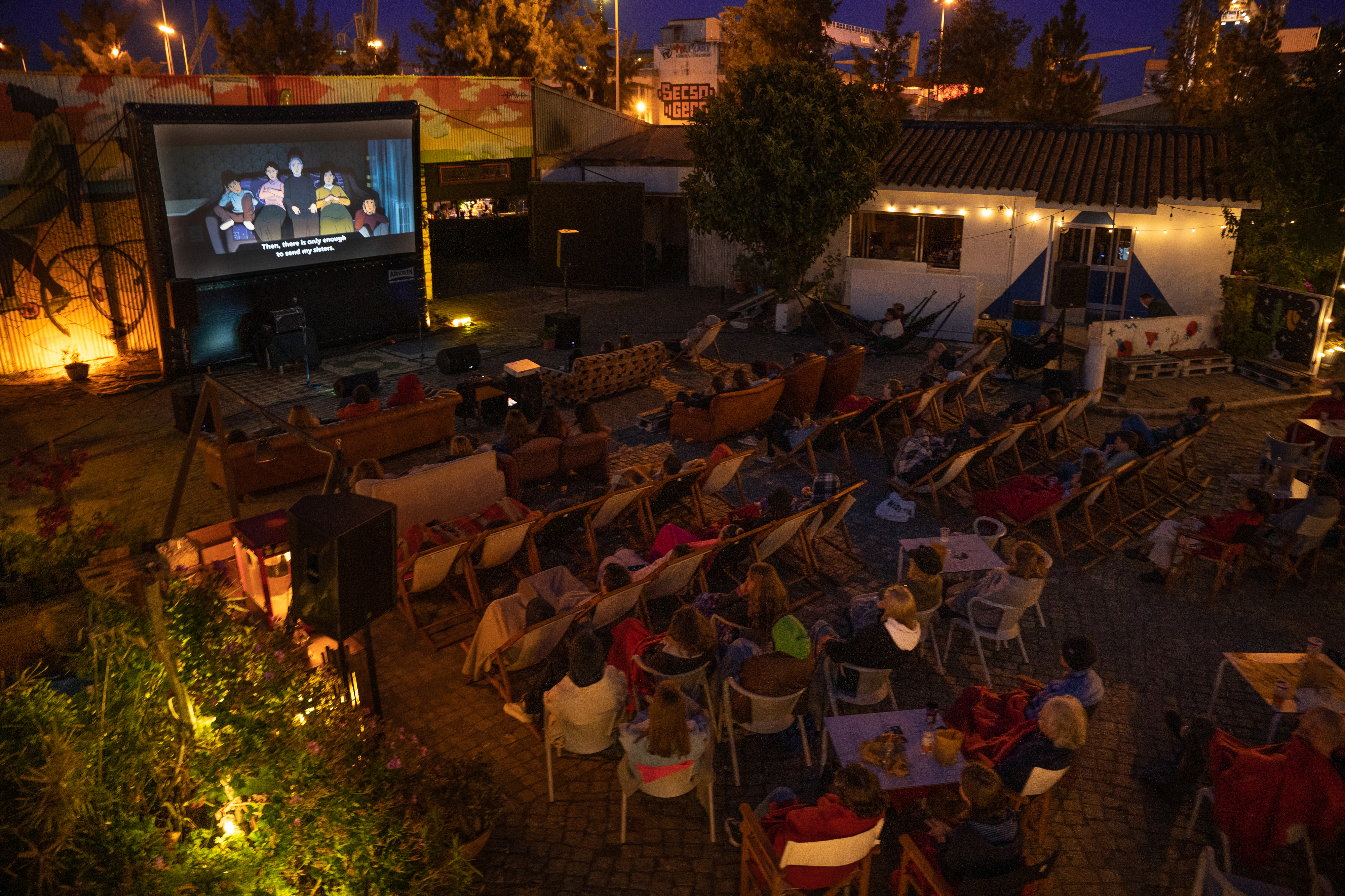 Agosto é mês de cinema ao ar livre. Saiba onde pode ver filmes como “La La Land” ou “Grease”