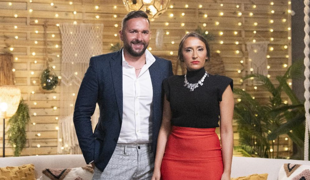 “O Amor Acontece”. Delfina está desconfortável ao pé de João e o casal afasta-se a cada dia