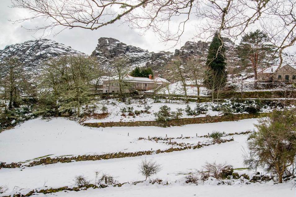 Celebre o Ano Novo neste hotel com uma deslumbrante vista para a serra da Peneda-Gerês (e com neve)