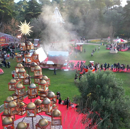 Já pode visitar a Cascais Vila Natal. Da pista de gelo ao lago artificial, veja o que vai levar os miúdos à loucura