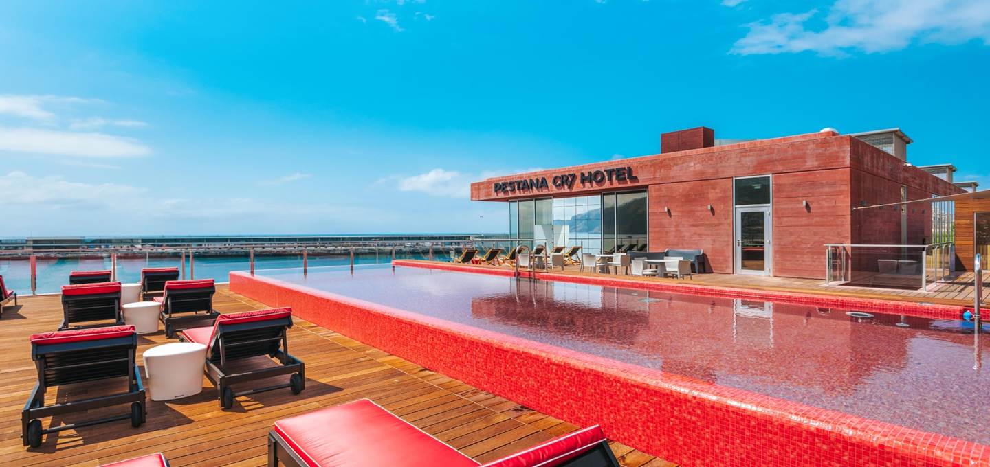 Pisque o olho às promoções do grupo Pestana a partir de 215€ com voo e estadia incluídos