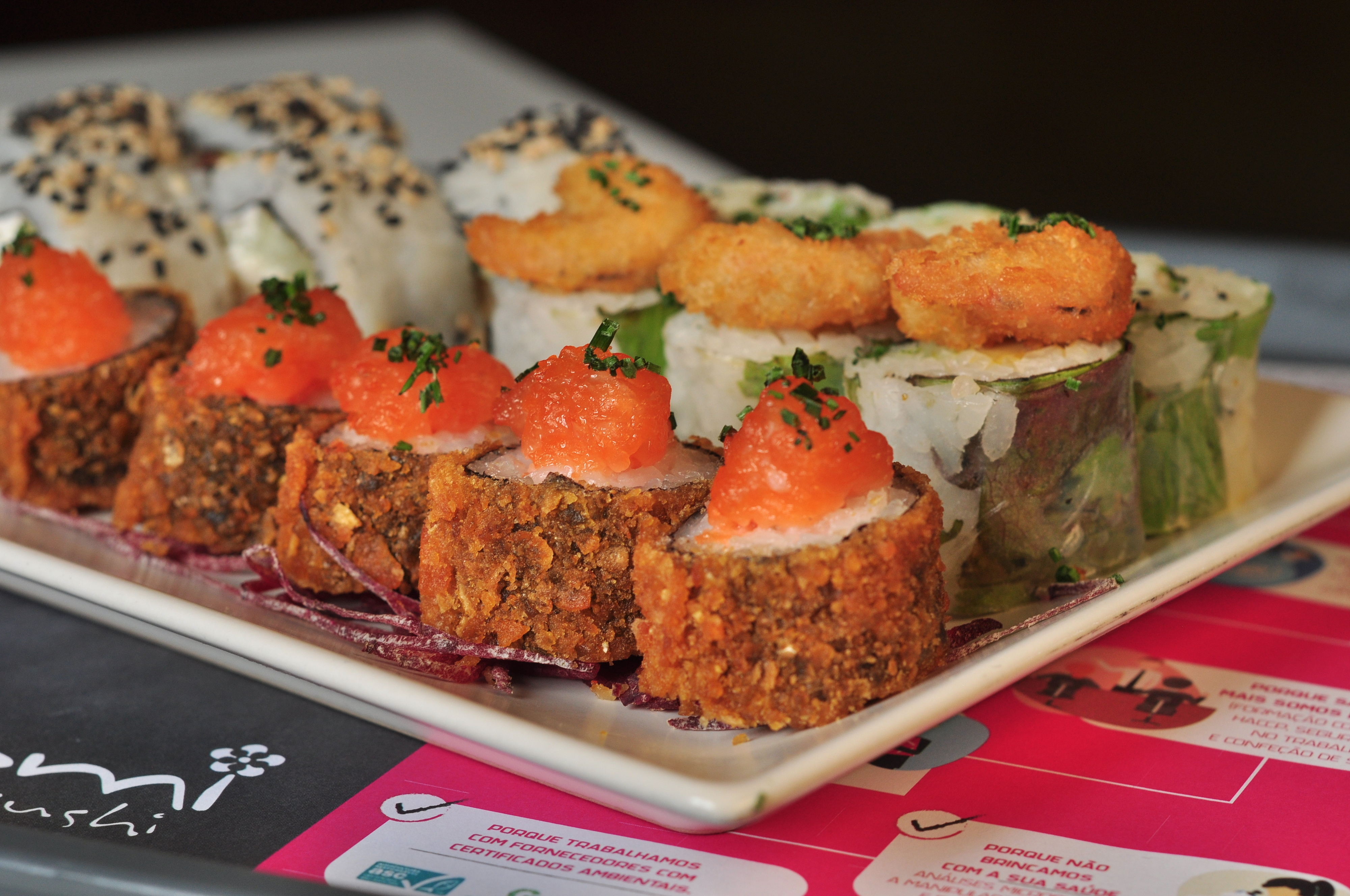 Estes restaurantes de sushi estão com descontos. Saiba até quando pode aproveitá-los (e onde)