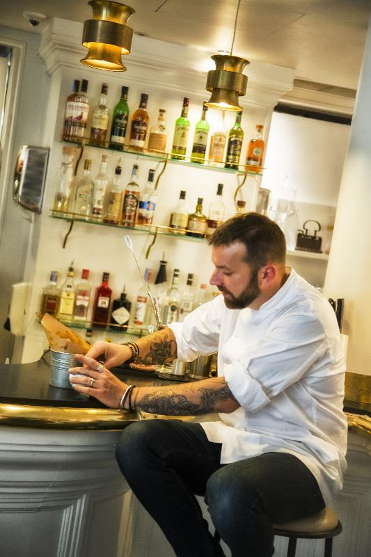 Reserve antes que feche. Já só tem 5 dias para ir ao Bistro 100 Maneiras de Ljubomir Stanisic