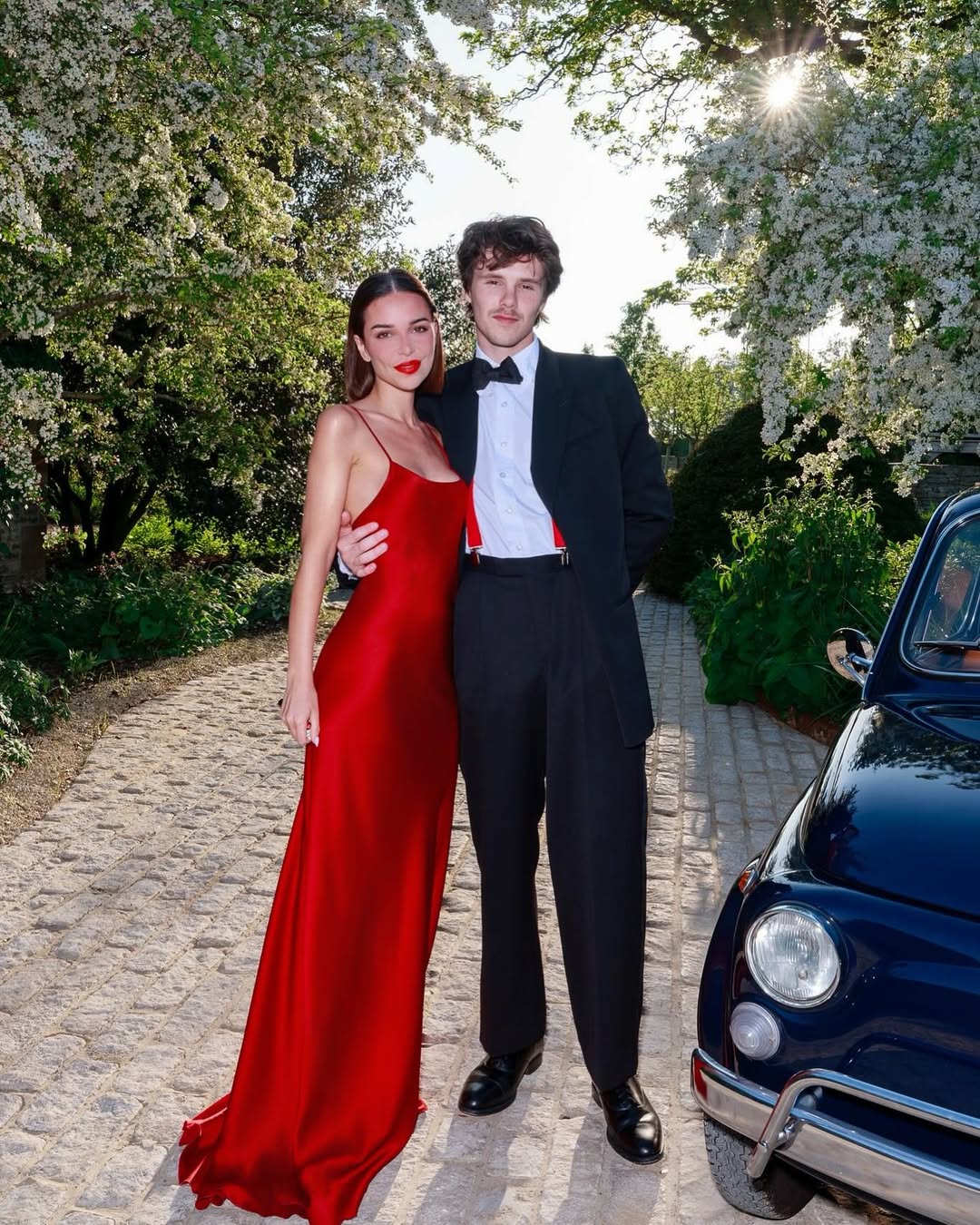 Cruz Beckham apanhado em momento íntimo com a namorada em iate. Veja as imagens escaldantes