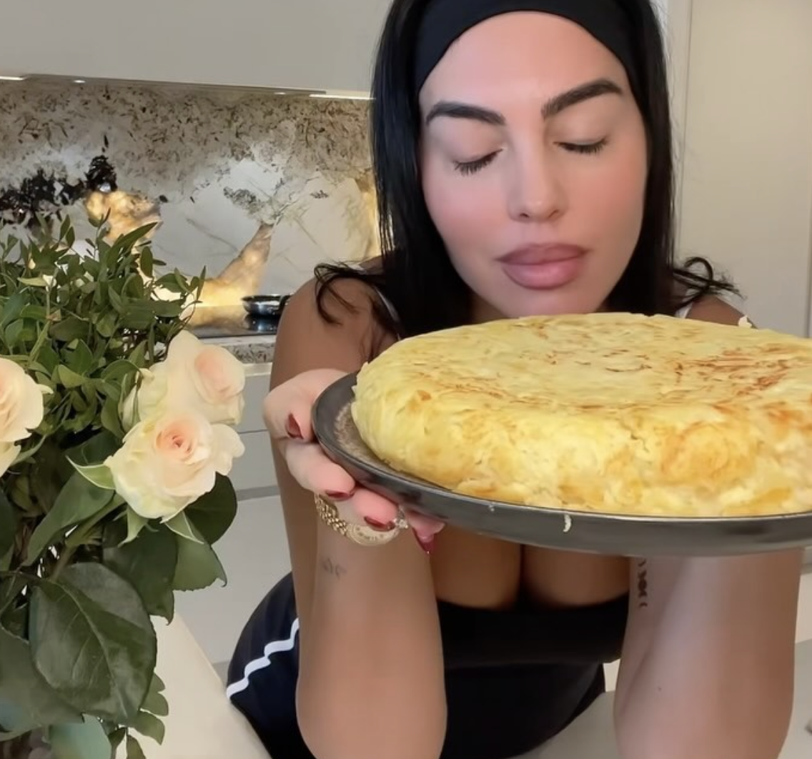 Gio fez tortilha mas os lábios é que chamaram a atenção. Saiba como replicar este efeito