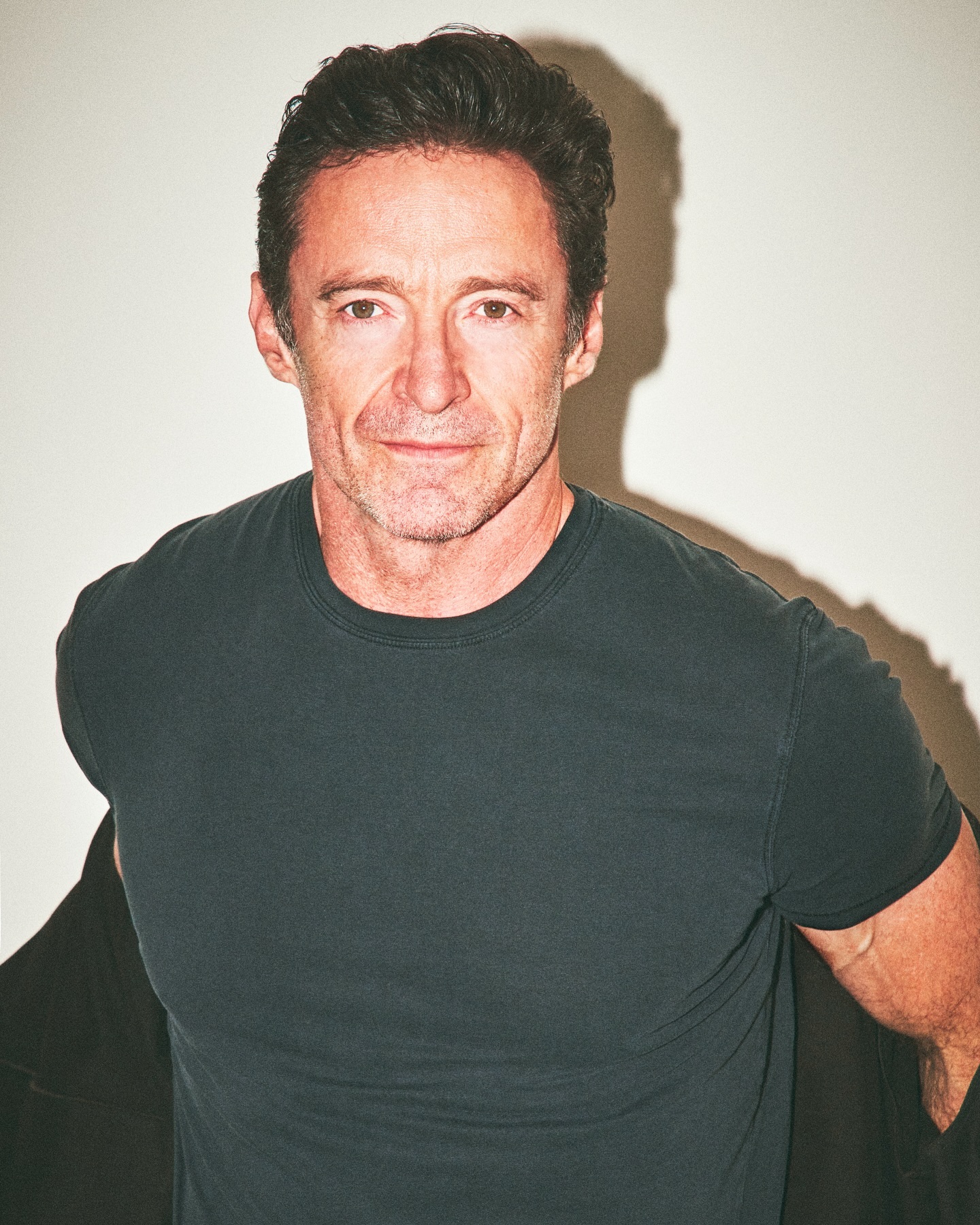 Fortuna de 250 milhões impede Hugh Jackman de se divorciar da mulher. “É muito dinheiro envolvido”