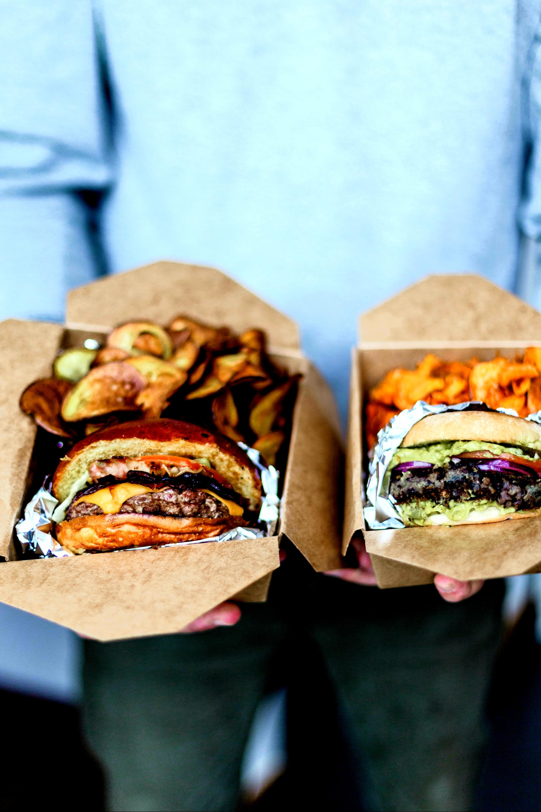 The Burger Guy. Hambúrgueres, batatas fritas e milkshakes entregues em casa