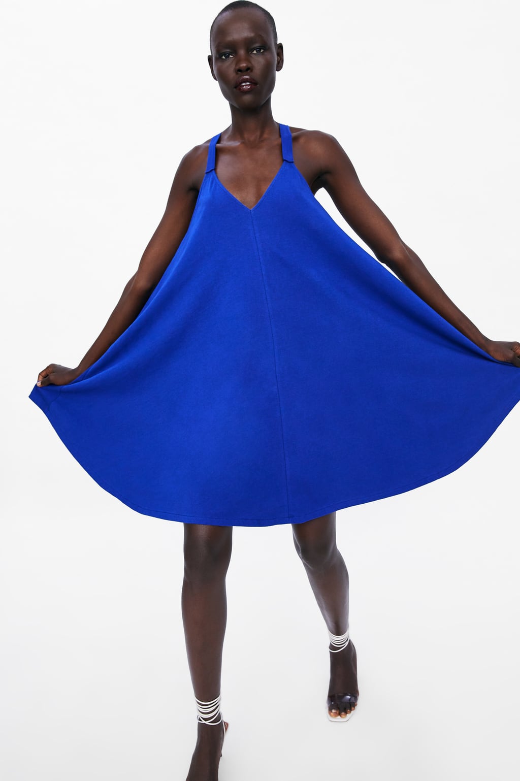 11 vestidos para aproveitar o calor (custam todos menos de 20€)
