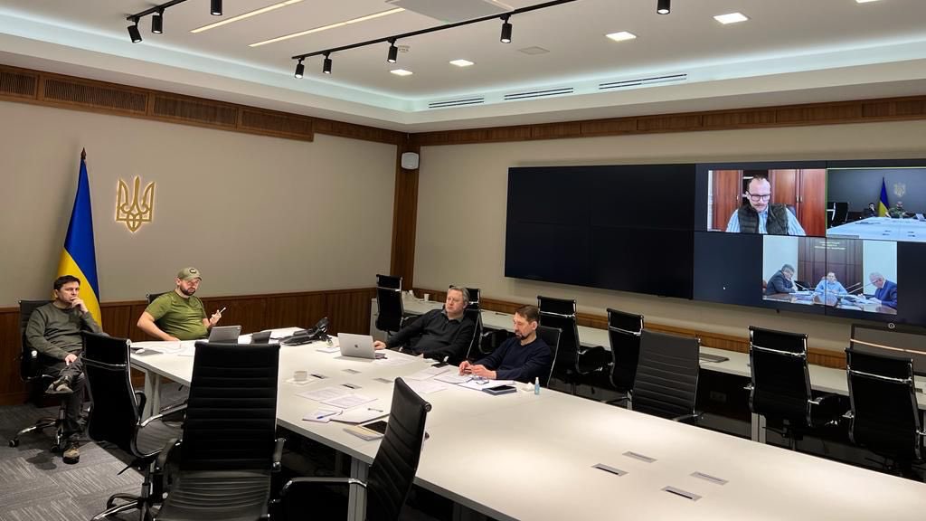 Guerra. Rússia e Ucrânia voltam a reunir-se. 500 pessoas ficam reféns em hospital em Mariupol