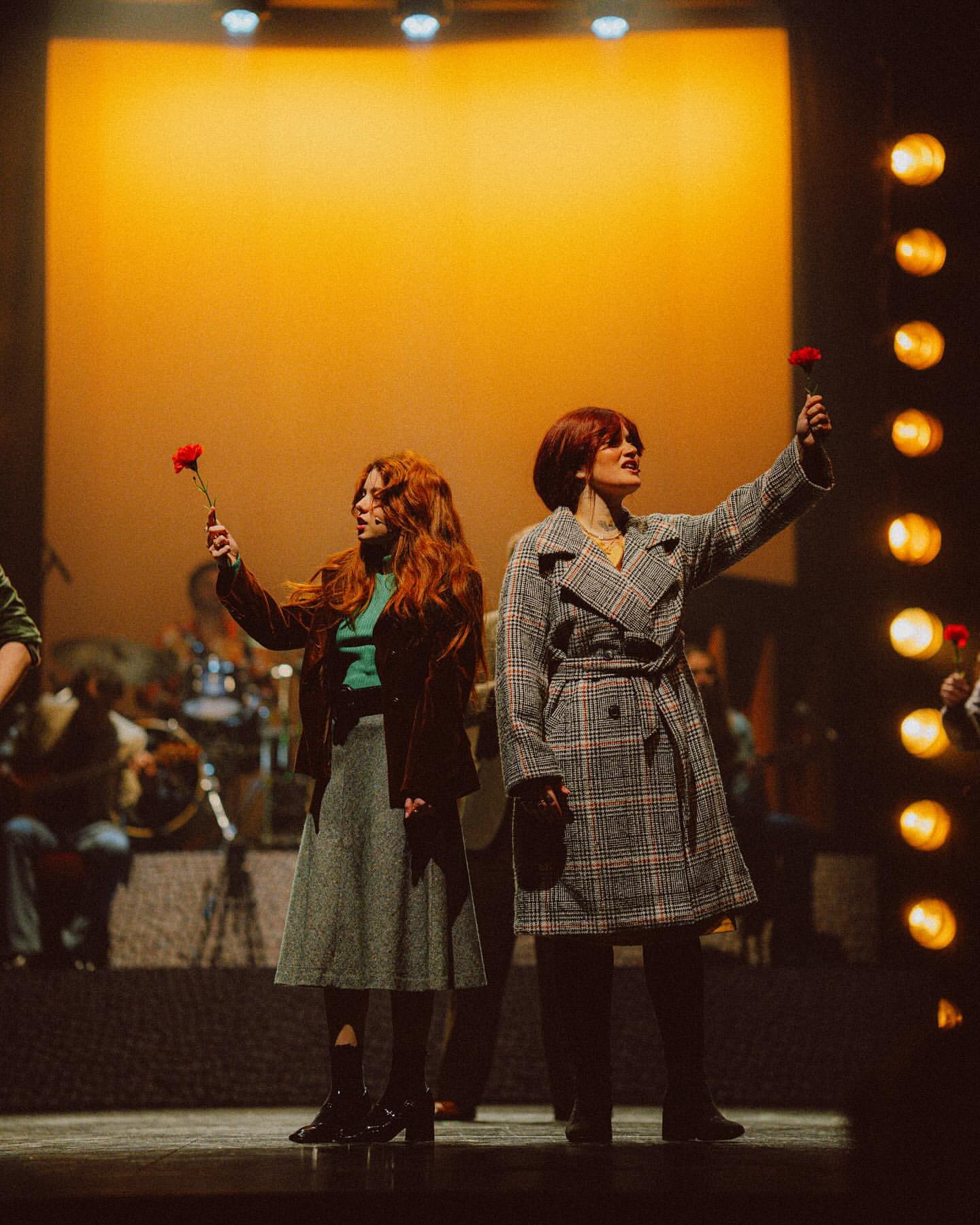 Espetáculos de Carolina Deslandes e Bárbara Tinoco no Porto cancelados. Ator do elenco está hospitalizado