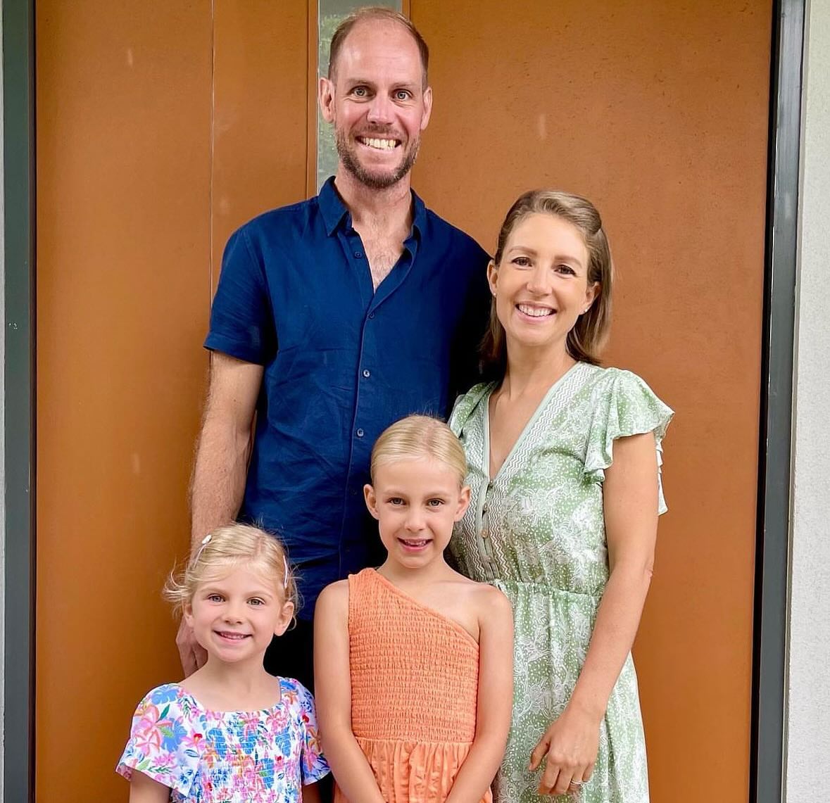 Casal com duas filhas de 5 e 7 anos diagnosticado com cancro em estágio 4 — e pedem ajuda para a família