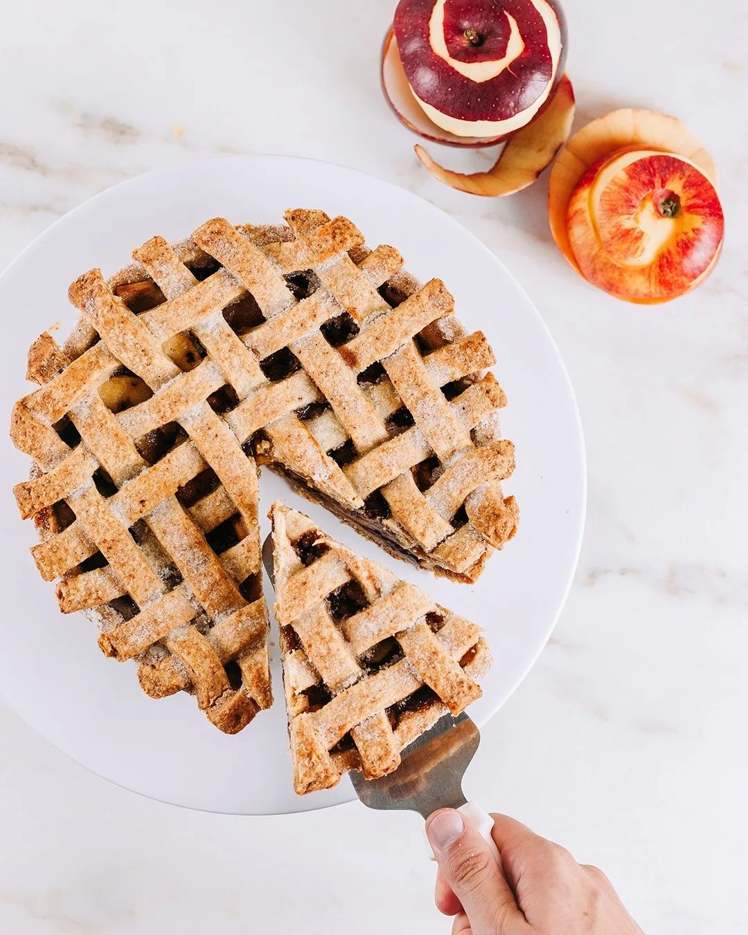 Já provámos a inacreditável tarte de maçã de A Padaria Portuguesa feita a partir do desperdício dos sumos
