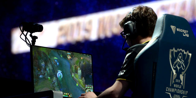 De comediante a “alvo número 1” de Putin. Afinal, quem é Volodymyr Zelensky?